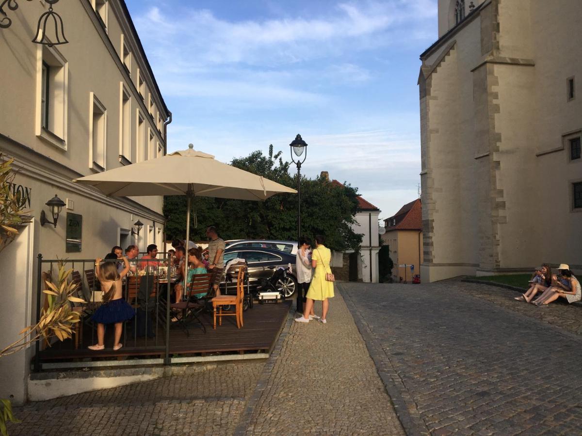 Rezidence Zvon Hotel Znojmo Kültér fotó